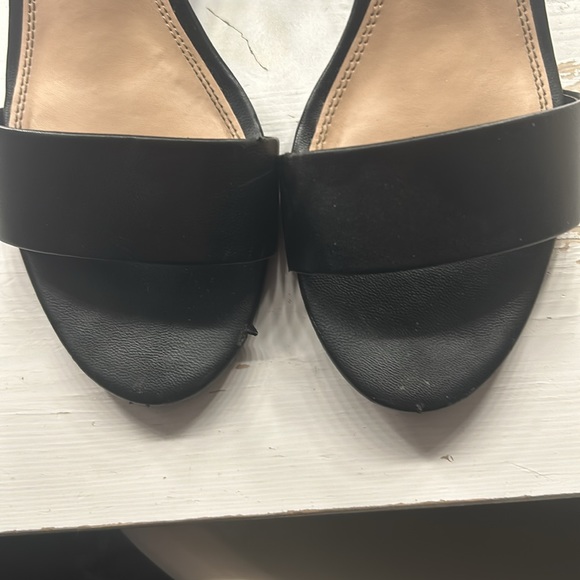 Strappy black block heels - Picture 2 of 3